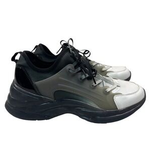 GUESS Women's Athletic Sneakers Black White Gray Chunky Sole Lace Up Size 9M